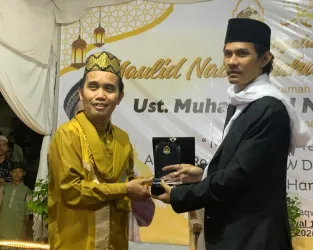 Masjid Jami’ At-Taqwa Gandasari Terus Gebrak Syiar: Setelah Ustadz Nur Maulana Kini Bakal Hadirkan Azis Gagap